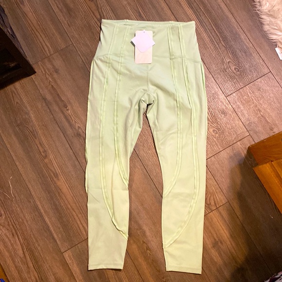 Fabletics medium green leggings - Picture 1 of 4